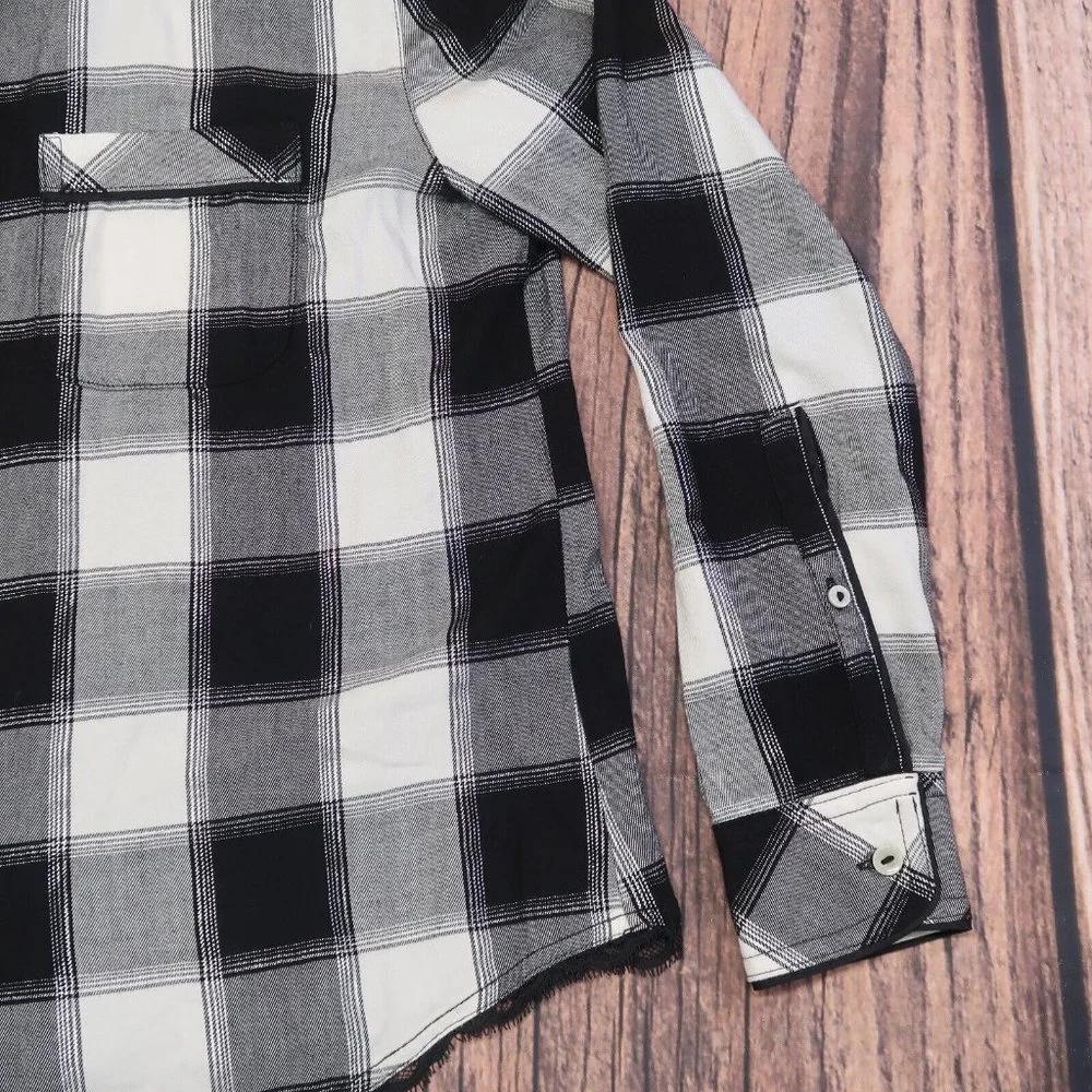 Victoria's Secret Black White Silver Long Sleeve Plaid Flannel Shirt Size XS - Picture 3 of 10
